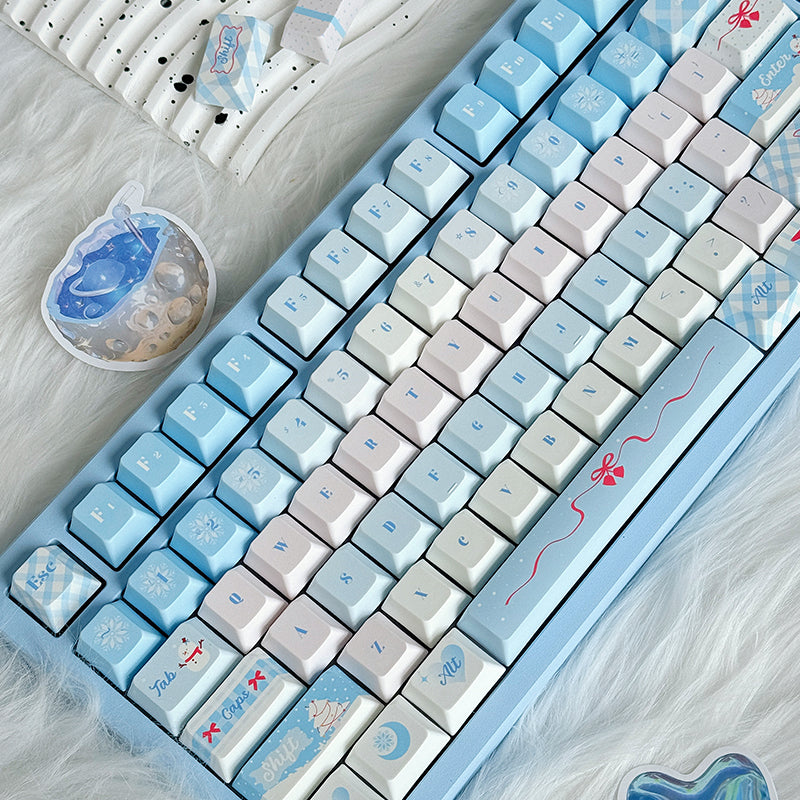 whatgeek_in_winter_keycaps_1